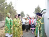 В день Святого Духа епископ Костомукшский и Кемский Игнатий  возглавил Божественную литургию в Троицком храме п. Летнереченский