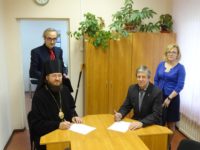 15 сентября состоялось подписание соглашения о сотрудничестве между Костомукшской Епархией и Центром социального обслуживания населения  г. Костомукши