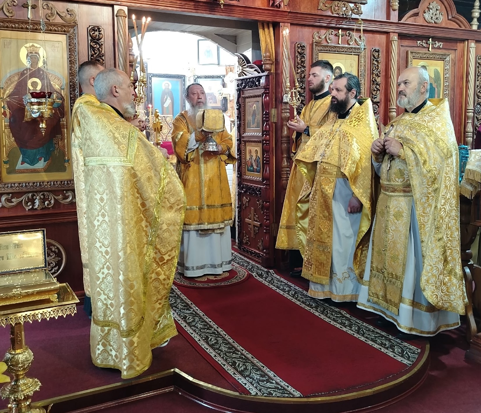 В Неделю 10-ю по Пятидесятнице епископ Борис совершил Литургию в Покровском кафедральном храме